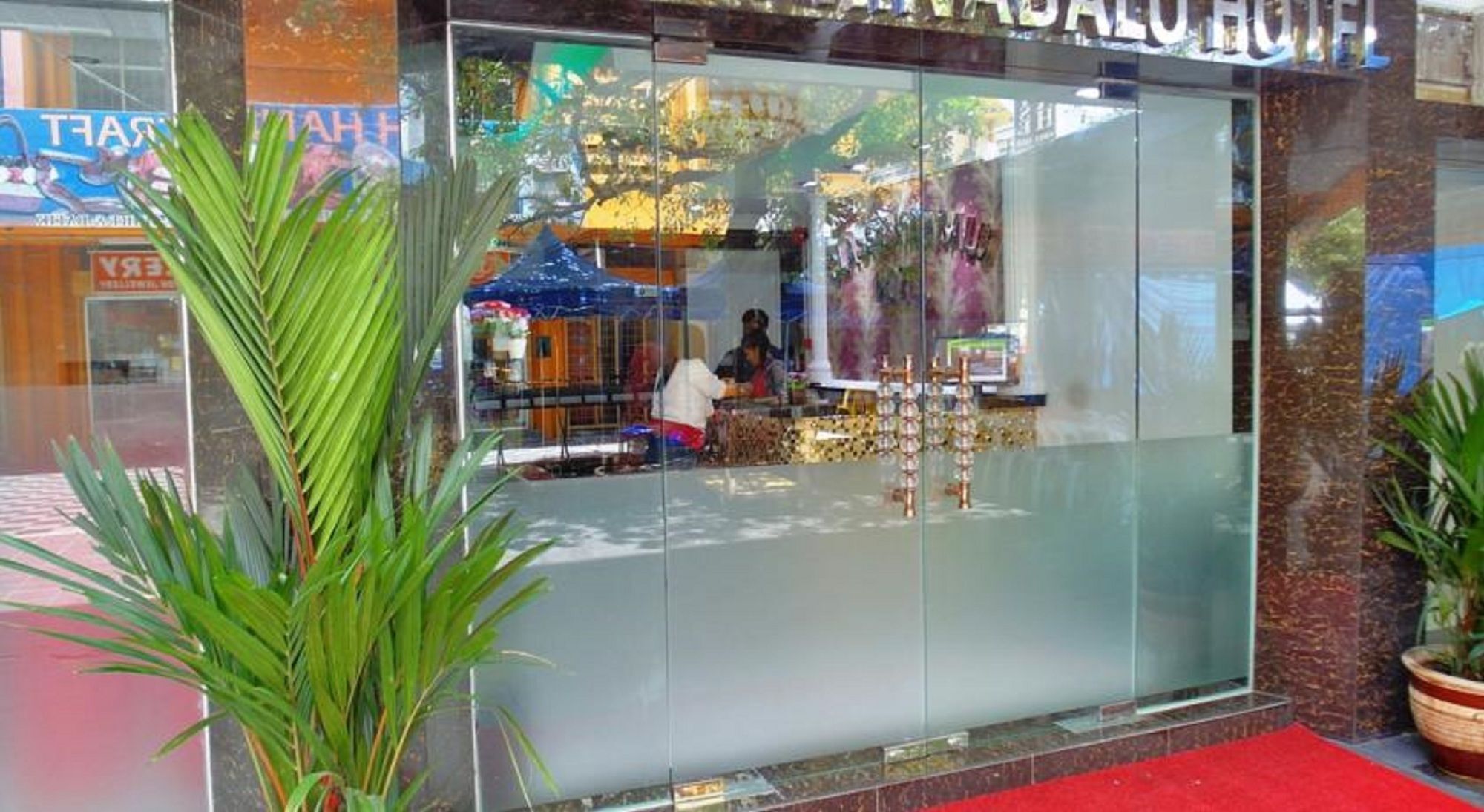 Classic Kinabalu Hotel Kota Kinabalu Exterior photo